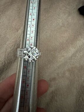 Fashion Jewelry Silver-Tone Clear Crystal Round Cocktail Ring